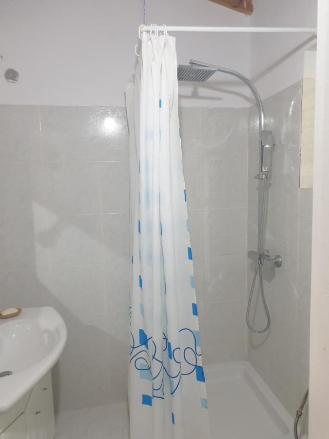 Sarandë Rosemary House 게스트하우스 외부 사진